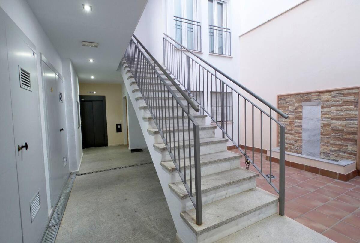 Sea & Wave Adela Boutique Apartment Malaga Exterior photo